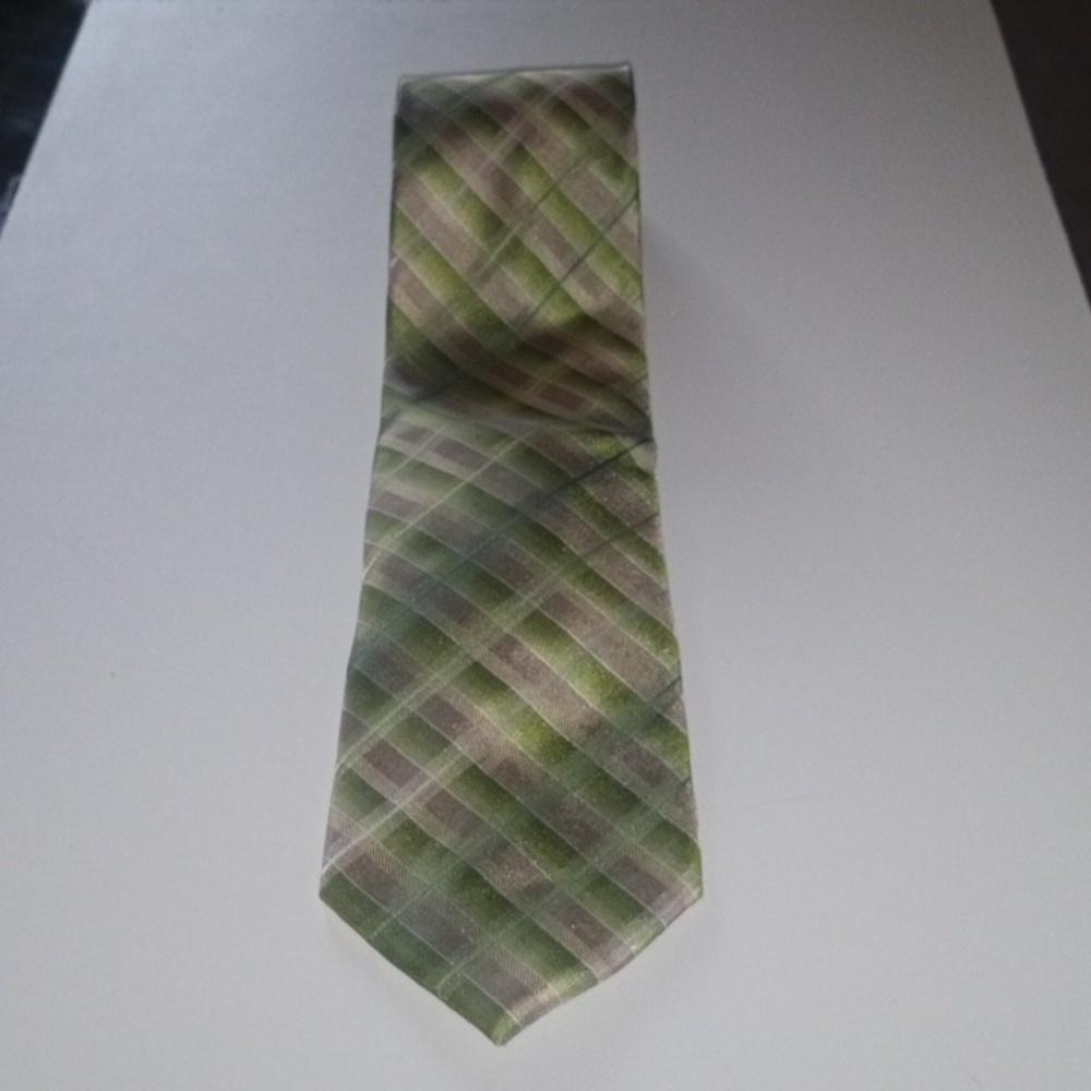 Van Heusen Olive and Taupe Plaid Tie